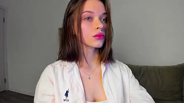 Kossie  online show from November 2025 11:42:02 PM