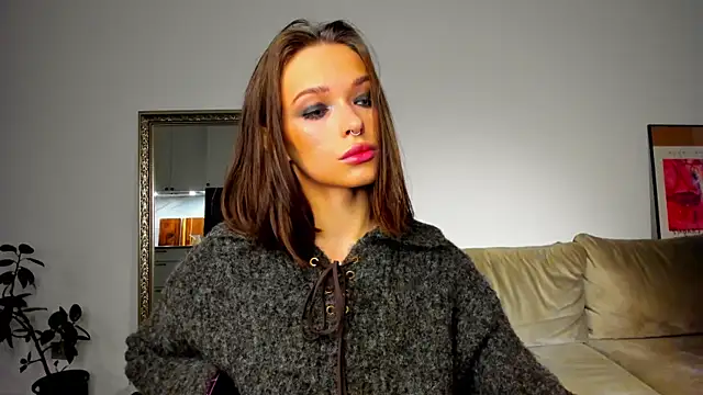 Kossie  online show from December 2025 01:03:02 AM