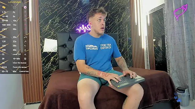 Snapshot of keane_lee chatting on November 2025 01:07:02 PM keane lee online show from November 2025 01:07:02 PM