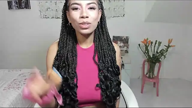 Snapshot of MacDelice chatting on February 2025 04:31:01 AM MacDelice online show from February 2025 04:31:01 AM