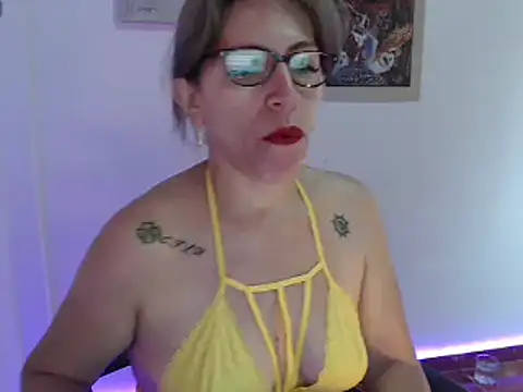 Chayla Ruiz online show from December 2024 01:53:02 PM