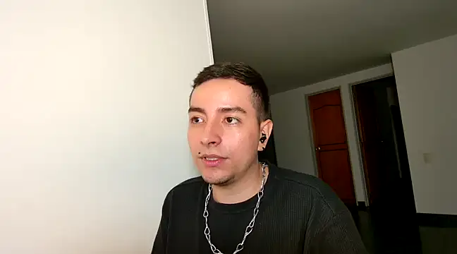 Jhoan saenz online show from March 2025 11:56:02 PM