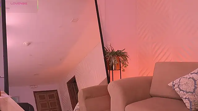 Snapshot of KateSunder chatting on June 2026 08:49:02 AM KateSunder online show from June 2026 08:49:02 AM