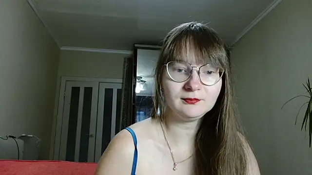 KiraGoldens online show from October 2025 05:51:02 AM