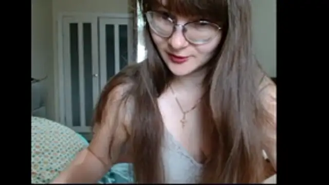 Snapshot of KiraGoldens chatting on June 2026 05:50:02 AM KiraGoldens online show from June 2026 05:50:02 AM