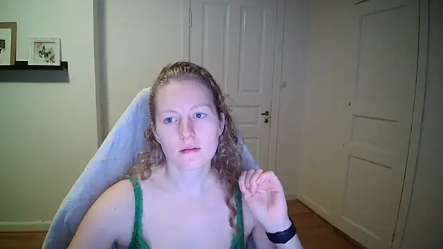 Girlnina-1995 online show from November 2025 07:20:01 AM