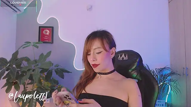 LauPolett online show from September 2025 02:50:02 AM