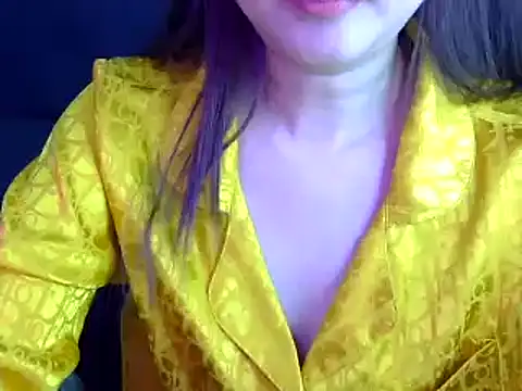 Bee 2k online show from November 2025 04:54:02 AM