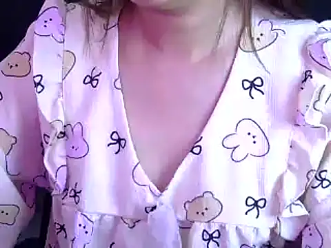 Bee 2k online show from December 2025 05:03:02 AM