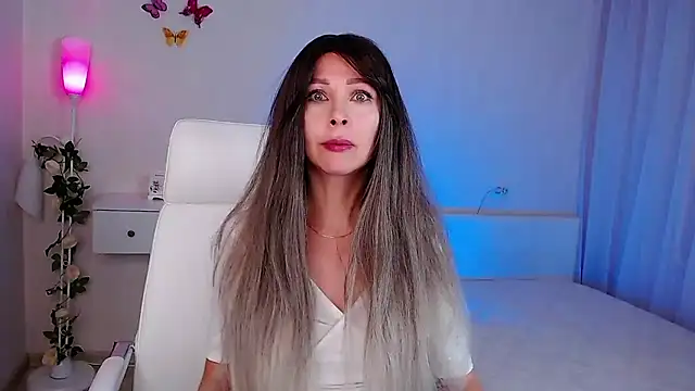 Snapshot of wendifoste chatting on November 2025 06:28:02 PM wendifoste online show from November 2025 06:28:02 PM