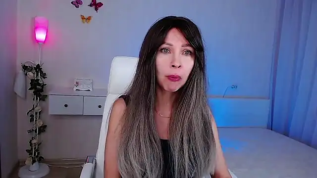 Snapshot of wendifoste chatting on November 2025 07:02:01 PM wendifoste online show from November 2025 07:02:01 PM