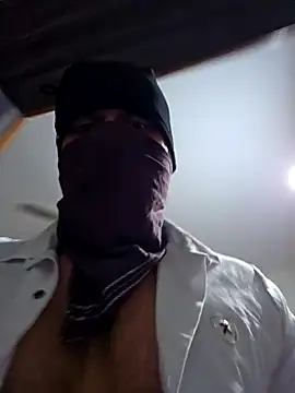 Snapshot of kaizercool1 chatting on January 2025 07:37:01 AM kaizercool1 online show from January 2025 07:37:01 AM