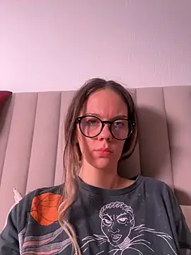 Snapshot of DivineBite chatting on December 2024 10:28:02 PM DivineBite online show from December 2024 10:28:02 PM