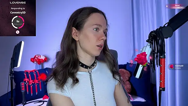 Snapshot of DivineBite chatting on September 2025 03:35:02 PM DivineBite online show from September 2025 03:35:02 PM