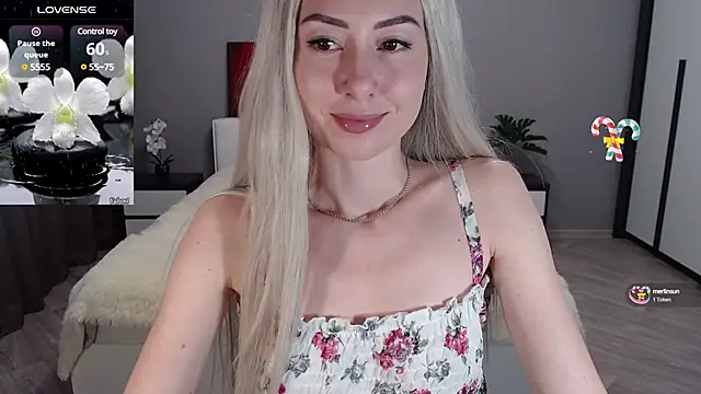 Snapshot of VictoriaTiger chatting on December 2024 11:06:01 AM VictoriaTiger online show from December 2024 11:06:01 AM