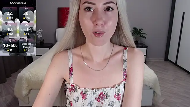 Snapshot of VictoriaTiger chatting on January 2025 09:45:02 AM VictoriaTiger online show from January 2025 09:45:02 AM