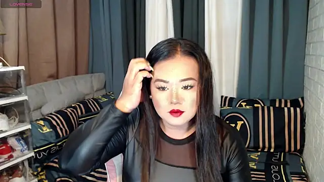 Snapshot of MagnificatMistress chatting on January 2025 04:27:01 PM MagnificatMistress online show from January 2025 04:27:01 PM