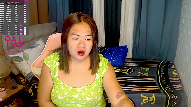 Snapshot of MagnificatMistress chatting on September 2025 09:04:02 PM MagnificatMistress online show from September 2025 09:04:02 PM