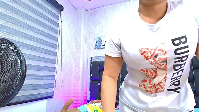  carolina fox online show from March 2025 03:12:01 AM