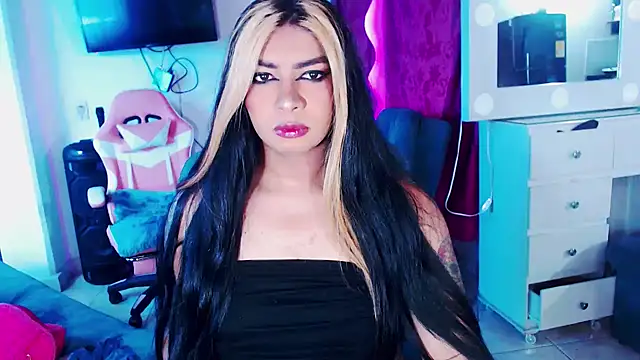 Snapshot of violet_bigcock774 chatting on November 2025 12:49:01 PM violet bigcock774 online show from November 2025 12:49:01 PM