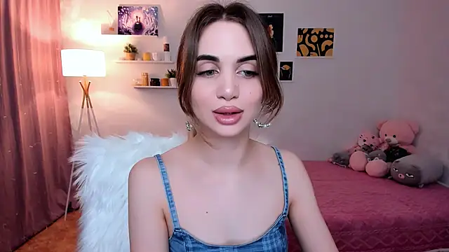 Snapshot of aPieceOfJoy chatting on February 2025 08:44:02 PM aPieceOfJoy online show from February 2025 08:44:02 PM