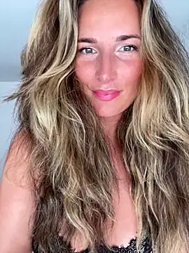 Thescorpionfr online show from December 2025 05:31:01 PM