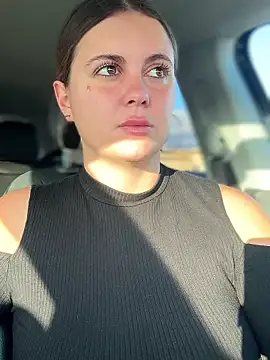 Snapshot of Samantha_official chatting on December 2025 08:31:02 AM Samantha official online show from December 2025 08:31:02 AM