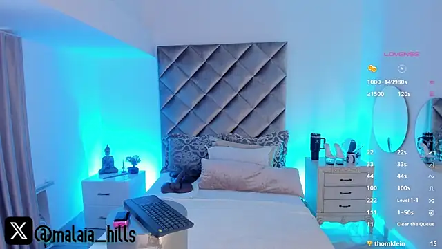 Snapshot of malaia_hills chatting on March 2025 07:35:02 PM malaia hills online show from March 2025 07:35:02 PM