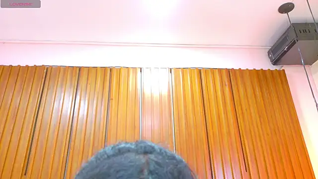 Snapshot of SilvanaCapelli chatting on November 2025 09:54:01 PM SilvanaCapelli online show from November 2025 09:54:01 PM