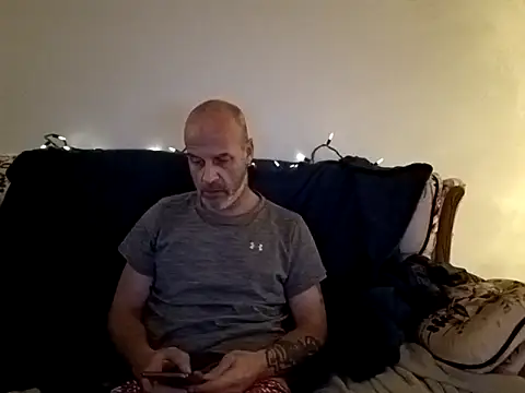 Snapshot of Ryeguy6969 chatting on December 2024 07:33:02 AM Ryeguy6969 online show from December 2024 07:33:02 AM