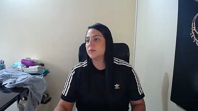 kendall 52 online show from February 2025 01:51:01 PM