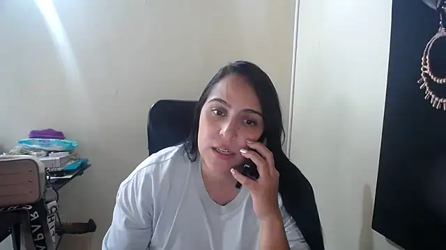 kendall 52 online show from February 2025 07:15:02 PM