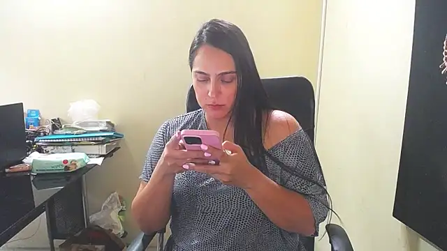 kendall 52 online show from February 2026 04:47:02 PM