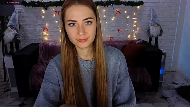 Snapshot of Adelyna_Bird chatting on December 2024 11:36:01 AM Adelyna Bird online show from December 2024 11:36:01 AM