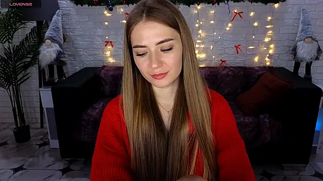 Snapshot of Adelyna_Bird chatting on January 2025 11:25:01 AM Adelyna Bird online show from January 2025 11:25:01 AM