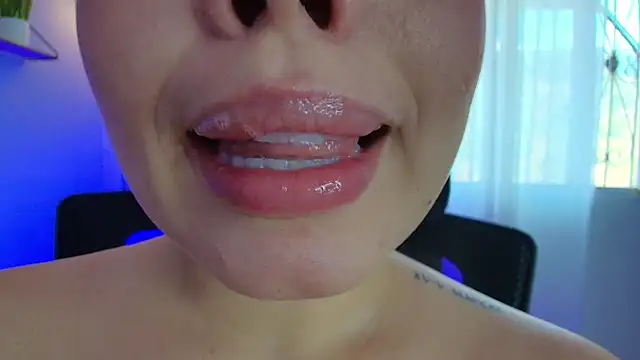 lisbet21x online show from January 2025 06:57:02 PM