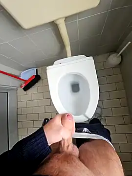 Snapshot of Dolceporco19 chatting on December 2024 09:04:01 AM Dolceporco19 online show from December 2024 09:04:01 AM