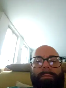 Snapshot of Dolceporco19 chatting on December 2024 02:42:02 PM Dolceporco19 online show from December 2024 02:42:02 PM