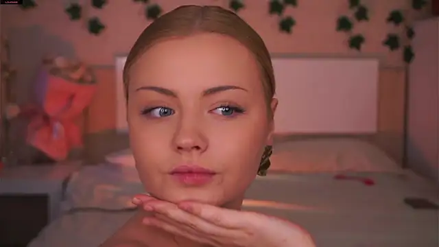 Snapshot of missbeatriss chatting on October 2025 11:32:02 AM missbeatriss online show from October 2025 11:32:02 AM