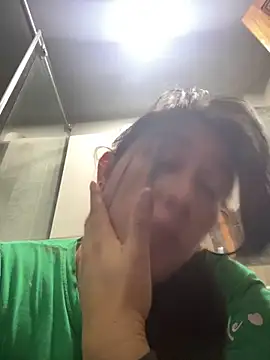 andreaisis2 online show from April 2026 07:49:02 PM