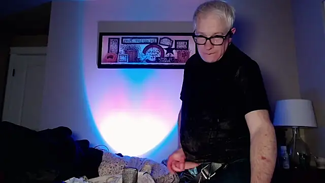 Snarfle82 online show from December 2025 05:15:02 AM