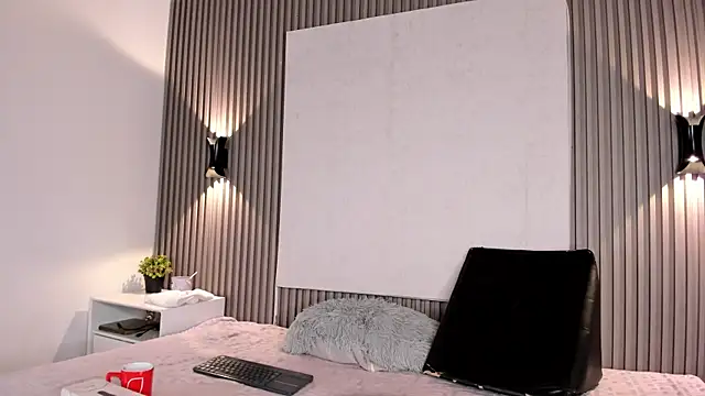 Zafiiraa online show from January 2026 03:47:01 PM