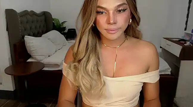 Snapshot of liaa_lurrecams chatting on December 2024 02:11:01 PM liaa lurrecams online show from December 2024 02:11:01 PM