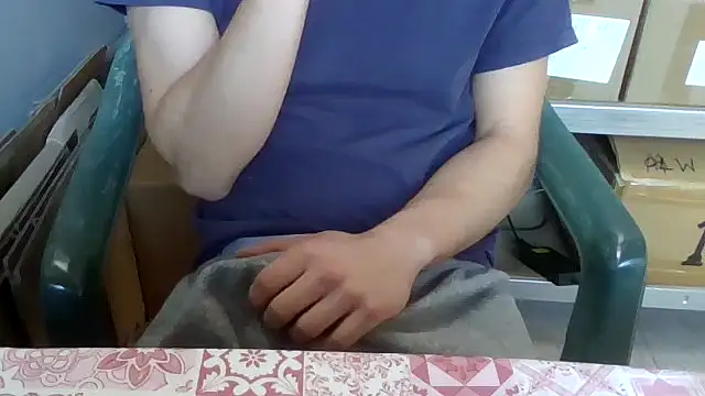 Snapshot of simoninside25 chatting on November 2025 01:22:01 PM simoninside25 online show from November 2025 01:22:01 PM