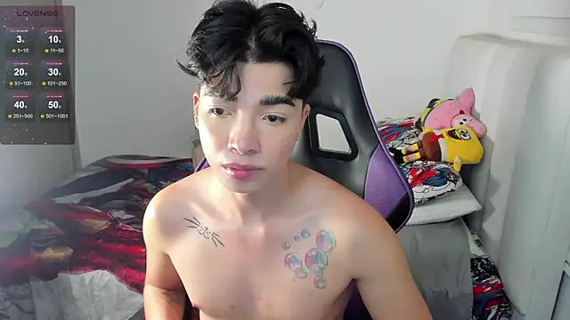 santy7v7 online show from February 2025 01:27:01 PM