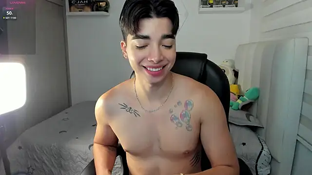 santy7v7 online show from November 2025 01:10:02 PM