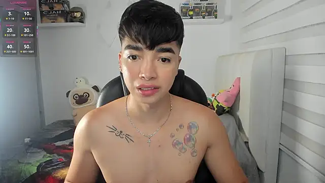 santy7v7 online show from February 2026 01:37:02 PM