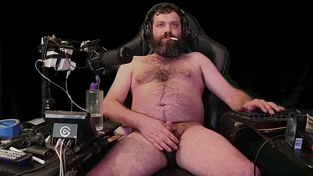 Snapshot of st0n3y chatting on March 2026 03:01:02 AM st0n3y online show from March 2026 03:01:02 AM