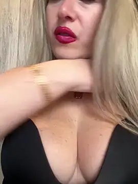 Kittenforyou online show from March 2026 01:04:02 PM