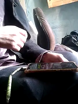 Wero4200 online show from December 2025 09:00:01 PM